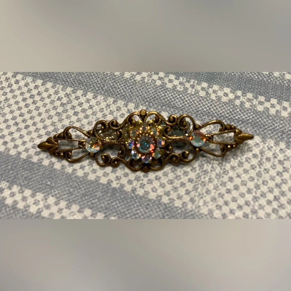 💛TODAY**$13**Vintage antique gold tone filigree brooch w/iridescent rhinestones - Picture 2 of 3